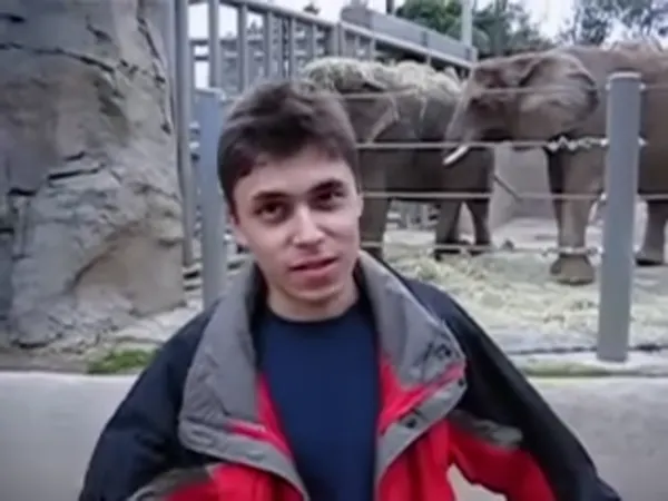 Captura del video Me at the zoo