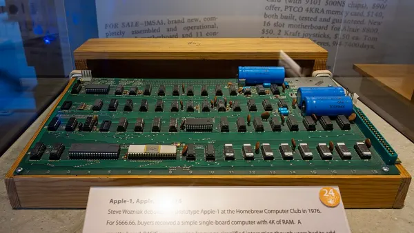 Computadora Apple I, una placa electrónica