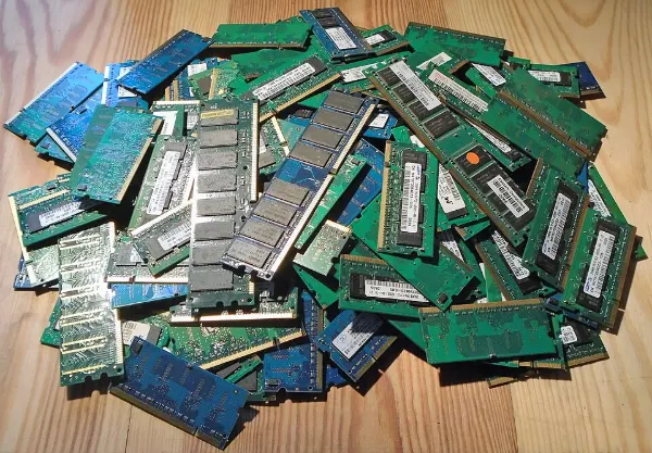 Módulo de memoria RAM de una computadora